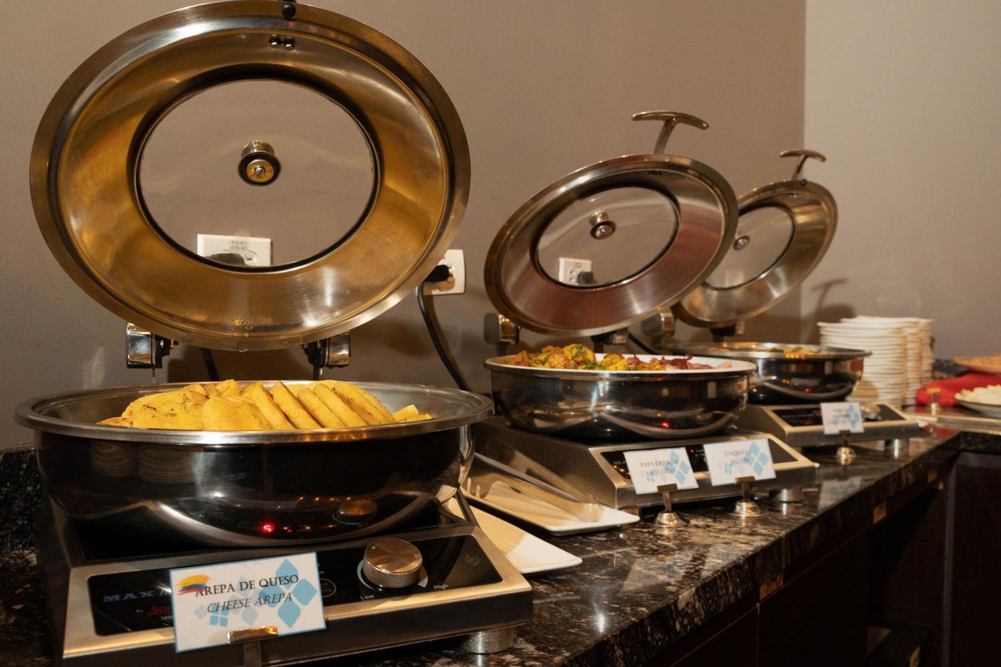Hilton Garden Inn Bogota Airport Εξωτερικό φωτογραφία